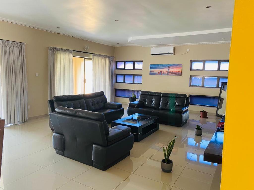 Styled Bed And Breakfast Palapye Exterior photo